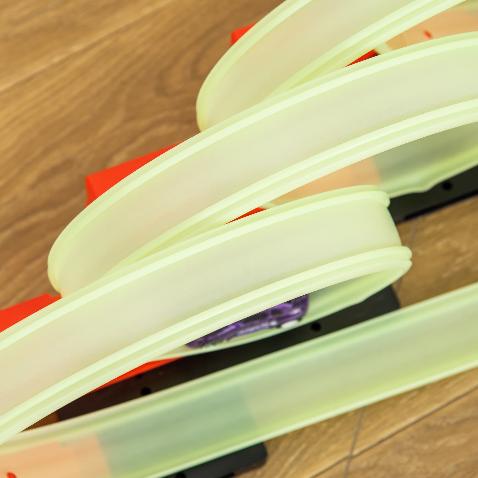 Track Builder Loop Kit Criss-Cross Glowing Race image 8