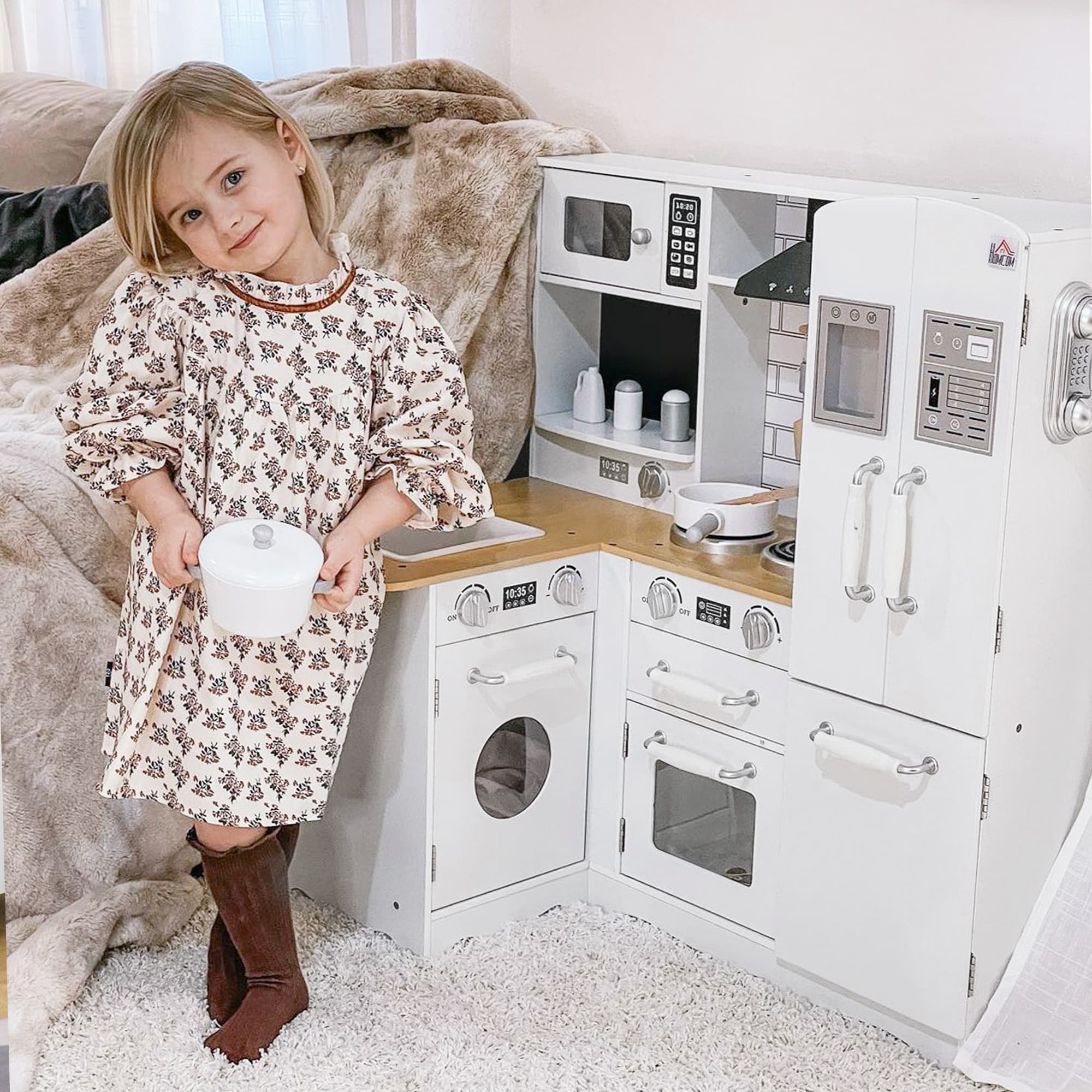 Large Play Kitchen with Full Set of image 2