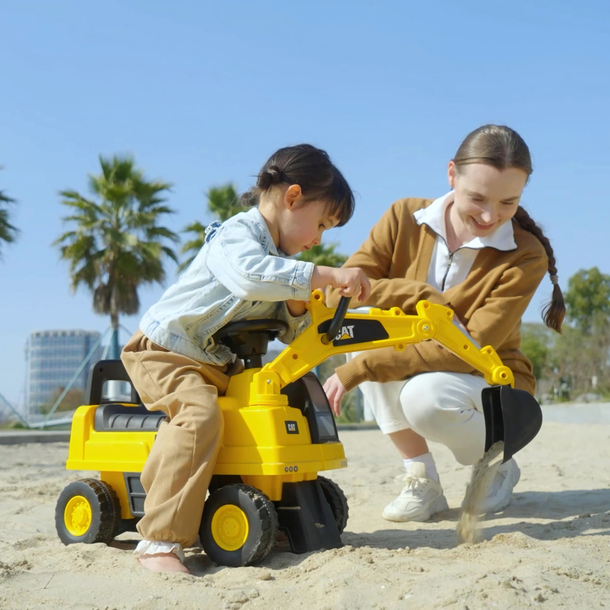 Kids Excavator Ride on Toy CAT Licensed image 8